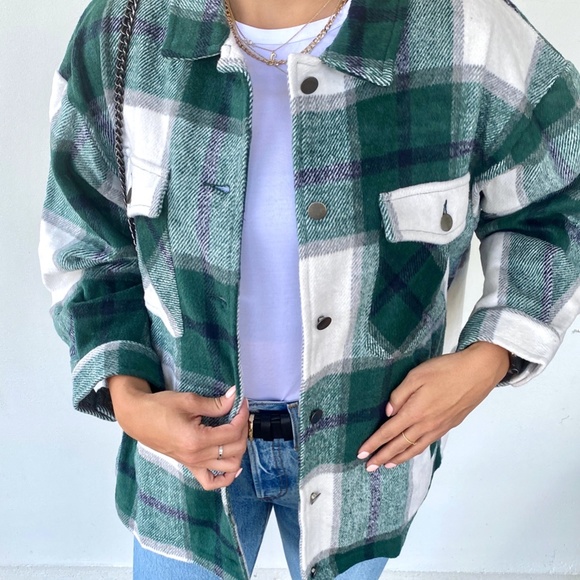 ⭐️SOFT Plaid Oversized JACKET by She + Sky - Picture 2 of 12